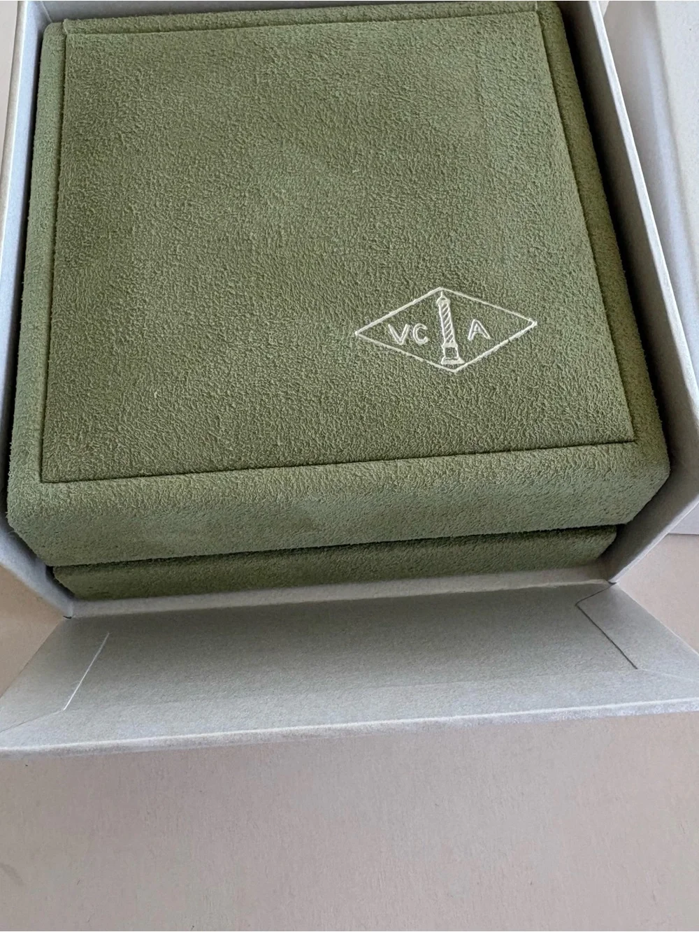 Van Cleef & Arpels Earrings Jewelry Box